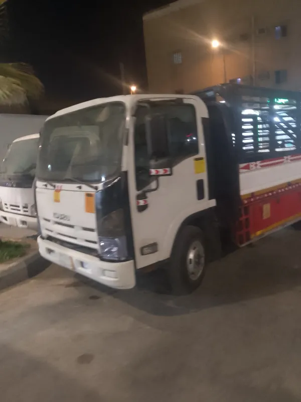 دينا طش الاثاث القديم بالرياض 0537486934