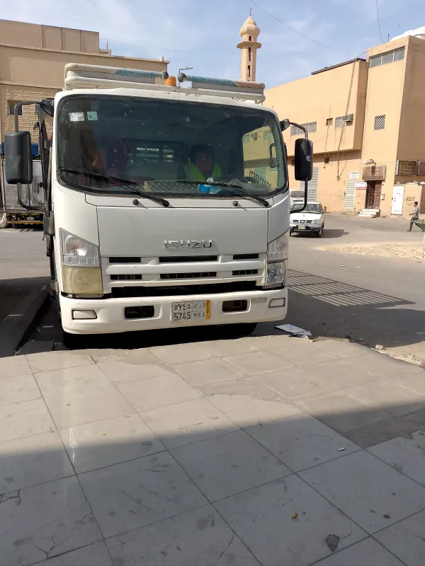 دينا طش الاثاث القديم بالرياض 0537486934